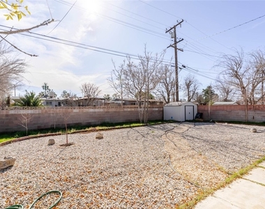 1432 W Avenue H15 - Photo Thumbnail 15