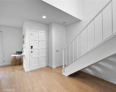602 Marguerite - Photo Thumbnail 2