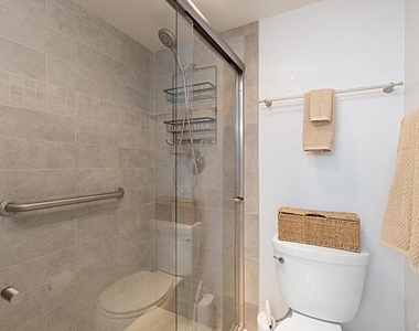 7757 Eads Avenue - Photo Thumbnail 11