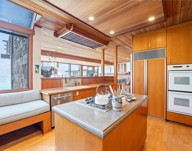 1911 Ocean Way - Photo Thumbnail 7