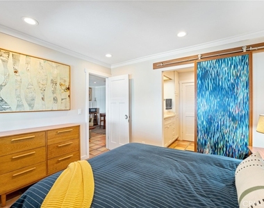 1911 Ocean Way - Photo Thumbnail 32