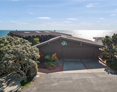 1911 Ocean Way - Photo Thumbnail 2
