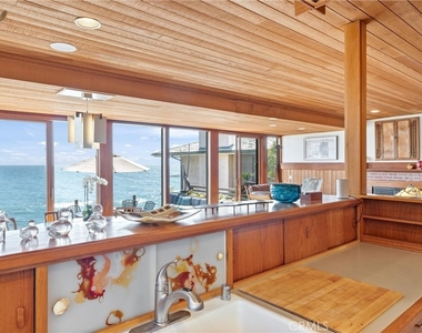 1911 Ocean Way - Photo Thumbnail 8