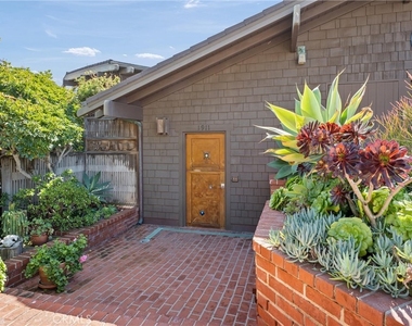 1911 Ocean Way - Photo Thumbnail 3