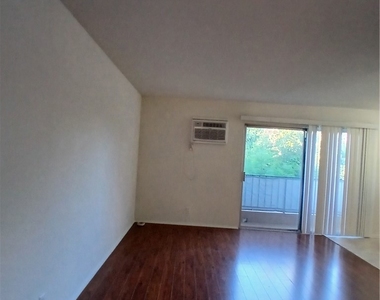 14551 Vose Street - Photo Thumbnail 2