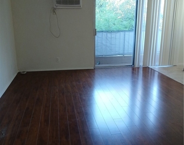 14551 Vose Street - Photo Thumbnail 3