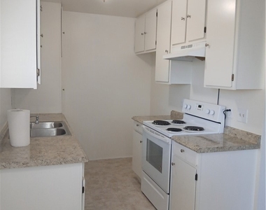 14551 Vose Street - Photo Thumbnail 4