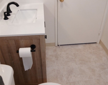 14551 Vose Street - Photo Thumbnail 9