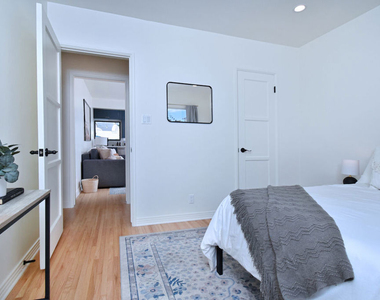 6167 Costello Avenue - Photo Thumbnail 23