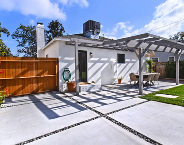 6167 Costello Avenue - Photo Thumbnail 36
