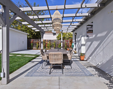 6167 Costello Avenue - Photo Thumbnail 38