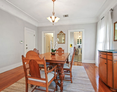 617 N Plymouth Boulevard - Photo Thumbnail 4