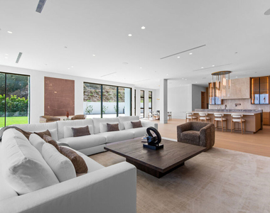 5340 Whitman - Photo Thumbnail 16