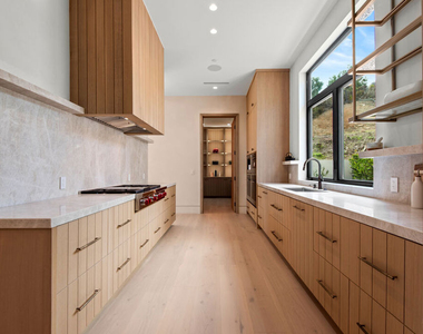 5340 Whitman - Photo Thumbnail 10
