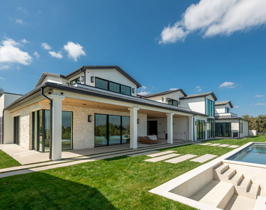 5340 Whitman - Photo Thumbnail 1