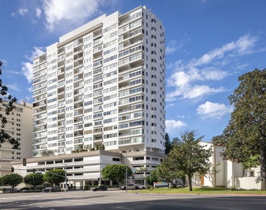 10501 Wilshire Boulevard - Photo Thumbnail 1
