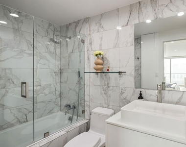 10501 Wilshire Boulevard - Photo Thumbnail 14