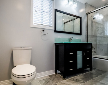 812 N Alfred Street - Photo Thumbnail 20