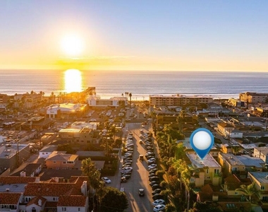 886 Felspar St - Photo Thumbnail 44