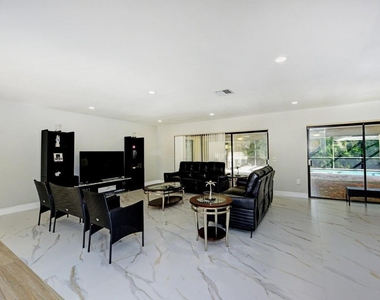 5979 Pinebrook Drive - Photo Thumbnail 8