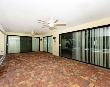 5979 Pinebrook Drive - Photo Thumbnail 4