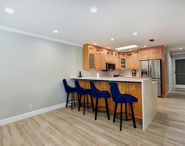5979 Pinebrook Drive - Photo Thumbnail 11
