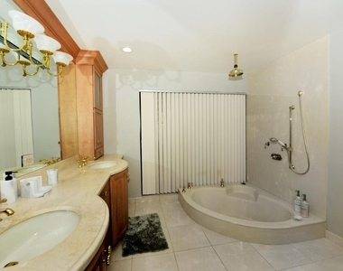 5979 Pinebrook Drive - Photo Thumbnail 25