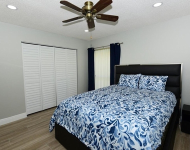 5979 Pinebrook Drive - Photo Thumbnail 21