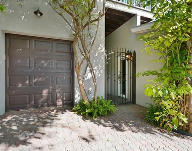 137 S Oak Street - Photo Thumbnail 28