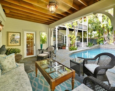 137 S Oak Street - Photo Thumbnail 8