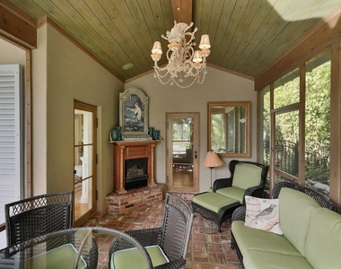 137 S Oak Street - Photo Thumbnail 5