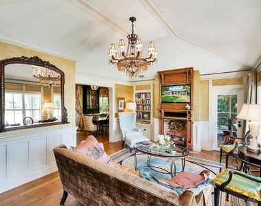 137 S Oak Street - Photo Thumbnail 34