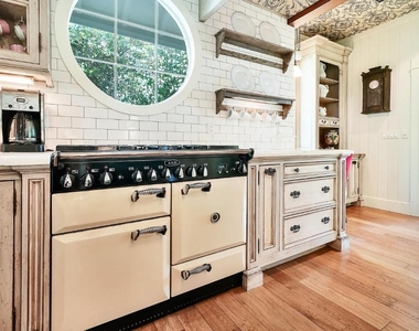 137 S Oak Street - Photo Thumbnail 39