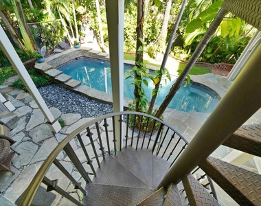 137 S Oak Street - Photo Thumbnail 12