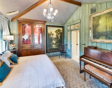 137 S Oak Street - Photo Thumbnail 51