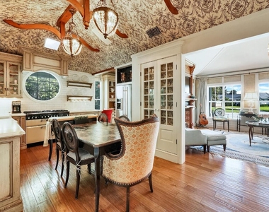 137 S Oak Street - Photo Thumbnail 36