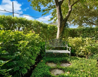 137 S Oak Street - Photo Thumbnail 40