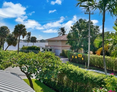 137 S Oak Street - Photo Thumbnail 24