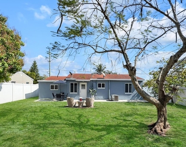 3331 Lake Avenue - Photo Thumbnail 22