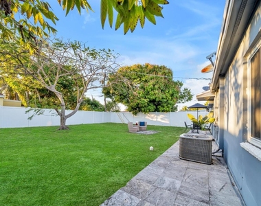 3331 Lake Avenue - Photo Thumbnail 19