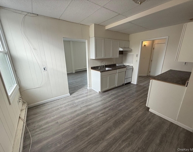 247 Hudson Street - Photo Thumbnail 4