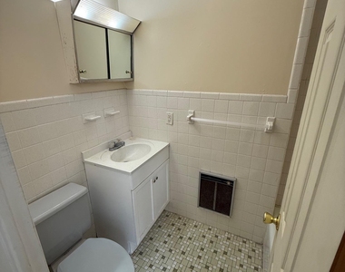 247 Hudson Street - Photo Thumbnail 7