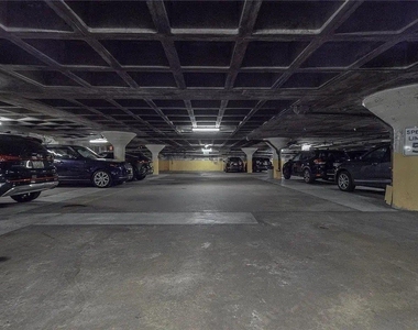 61-20 Grand Central Parkway - Photo Thumbnail 22
