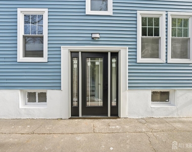 212 Montgomery Street - Photo Thumbnail 19