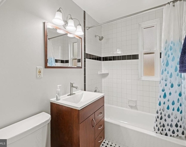 235 N George Mason Drive - Photo Thumbnail 16