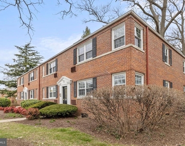 235 N George Mason Drive - Photo Thumbnail 2