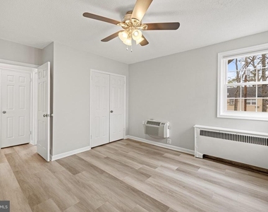235 N George Mason Drive - Photo Thumbnail 17