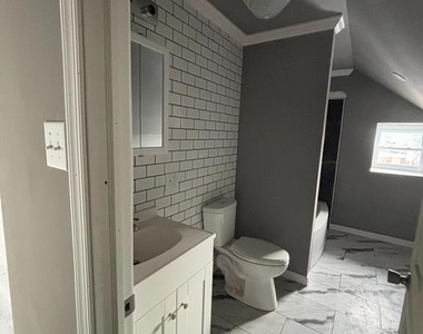 2025 N 62nd Street - Photo Thumbnail 7