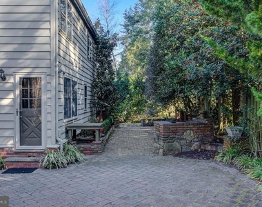 148 Heritage Road - Photo Thumbnail 4