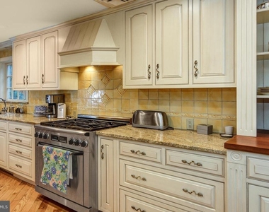 148 Heritage Road - Photo Thumbnail 19